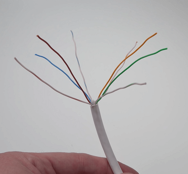 Cable wires straighten 